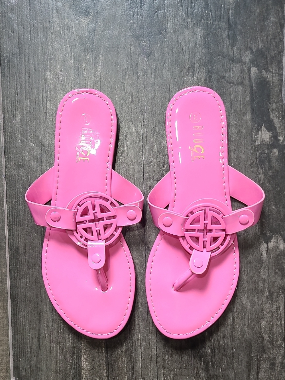 Rouge! Hot Pink Women's Thong Sandals with Circular Medallion